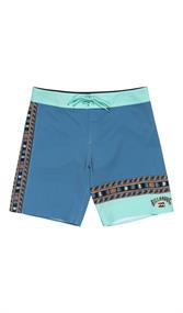 Billabong Burleigh Pro 18" - Performance Board Shorts for Men