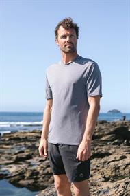 C-Skins NuWave UV Heren Surf Tee met korte mouwen
