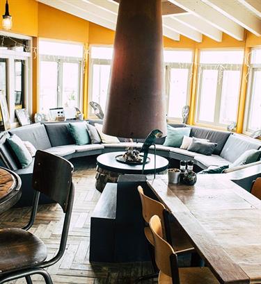 cosy restaurant