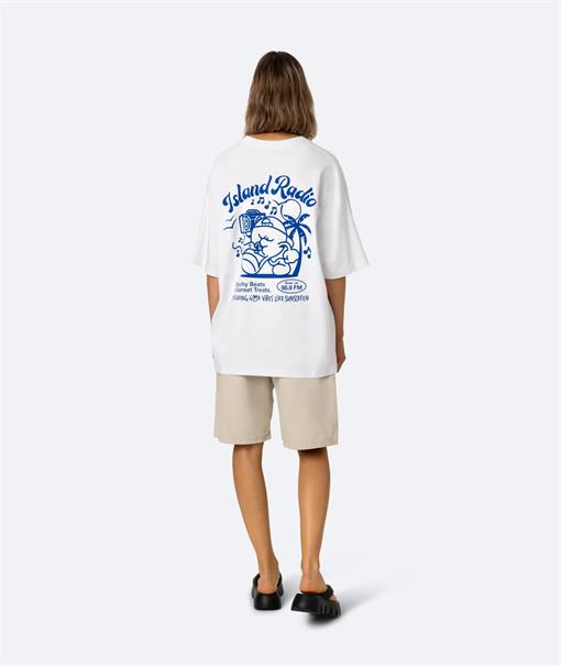 On Vacation Island Radio - Unisex T-shirt met korte mouwen