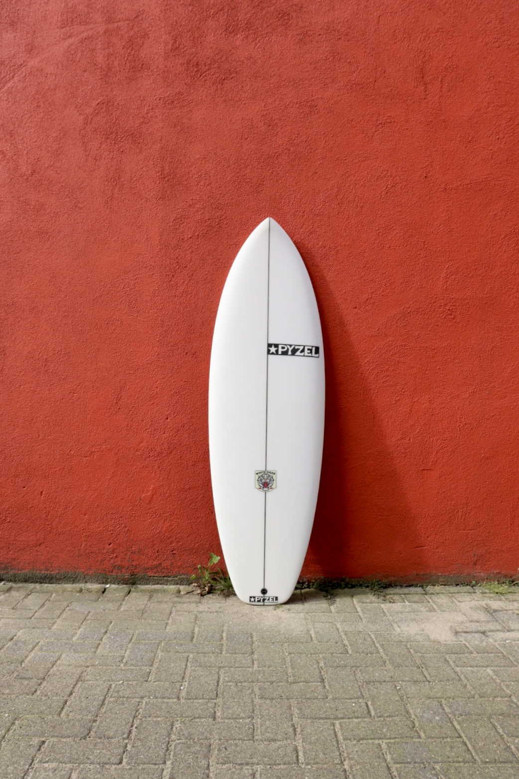 Pyzel White Tiger Groveler FCSll Surfboard