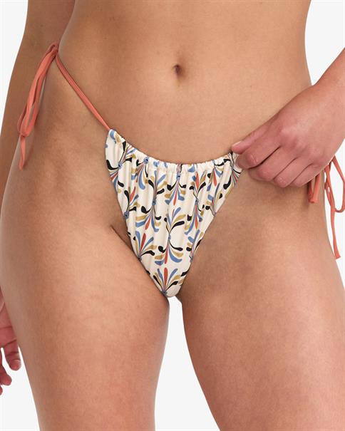 RVCA Lauryn - Skimpy Coverage Bikini Bottoms for Women