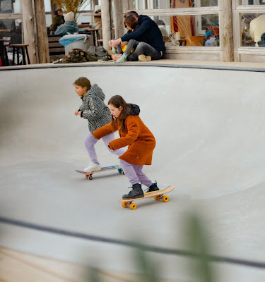 Skatelessen - wavebanner - top