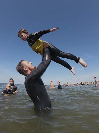 Surfcamps_grommets_fourblock4