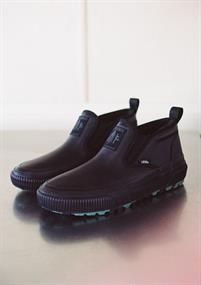 Vans UA Mid Slip MTE-1 FORMER